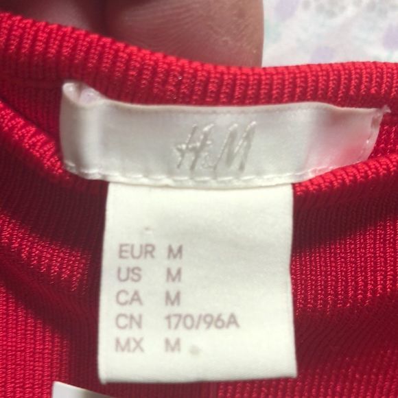 COPY - Women H&M Dress, body-con, cherry red. NWT medium - Picture 5 of 8